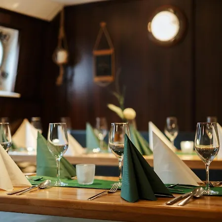 Alexander Von Humboldt - Schiff Hotel Brema