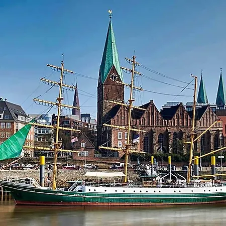 Hotel Alexander Von Humboldt - Schiff *