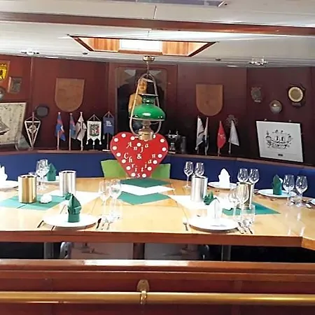 Hotel Alexander Von Humboldt - Schiff Brema