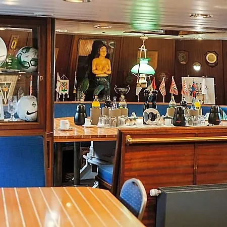 Alexander Von Humboldt - Schiff Hotel Brema