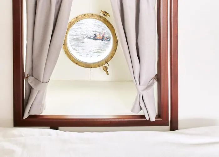 Hotel Alexander Von Humboldt - Schiff Bremen