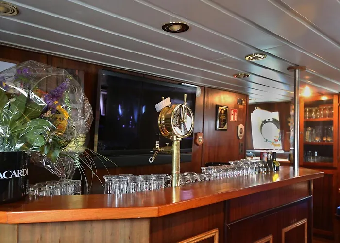 Alexander Von Humboldt - Schiff Hotell *